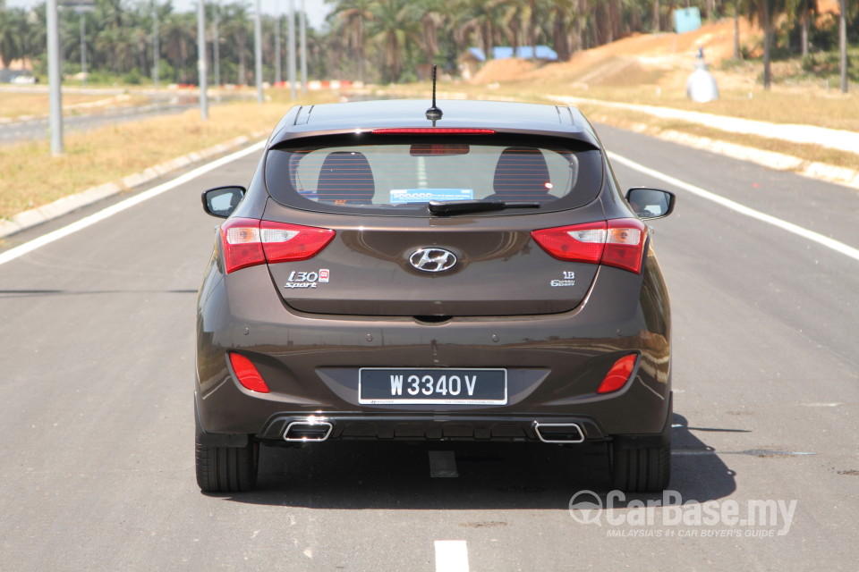 Hyundai i30 GD (2014) Exterior