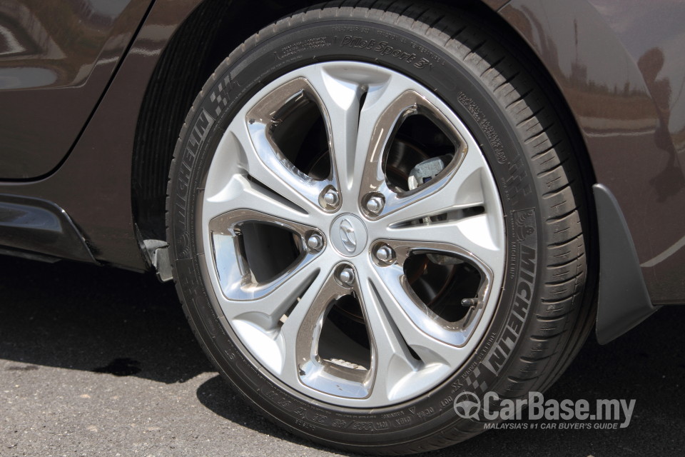 Hyundai i30 GD (2014) Exterior