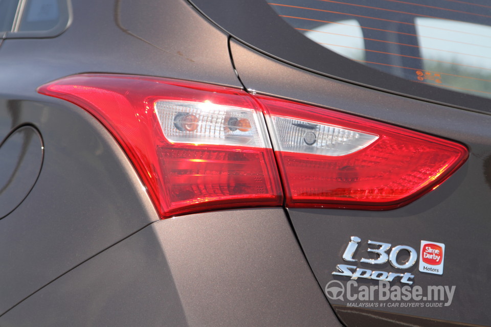 Hyundai i30 GD (2014) Exterior