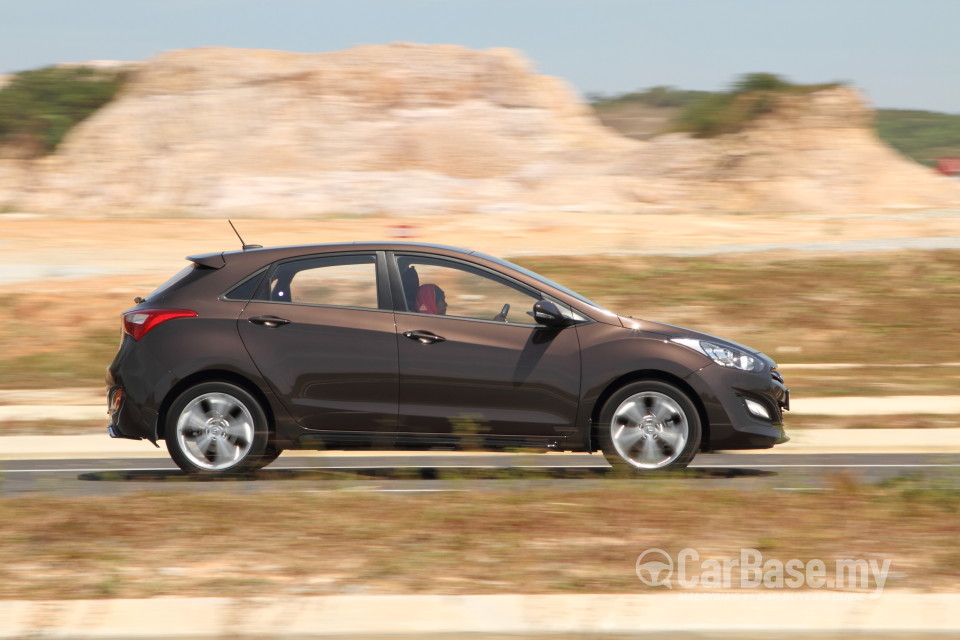 Hyundai i30 GD (2014) Exterior