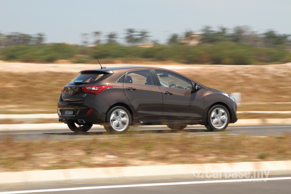 Hyundai i30 GD (2014) Exterior