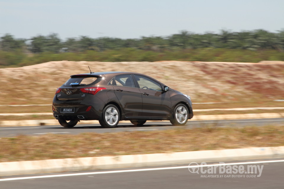 Hyundai i30 GD (2014) Exterior