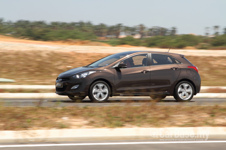 Hyundai i30 GD (2014) Exterior