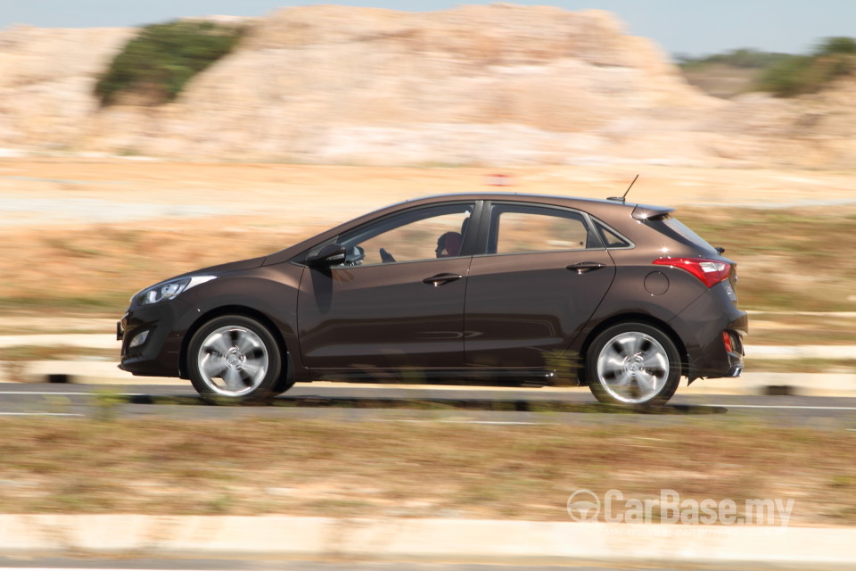 Hyundai i30 GD (2014) Exterior