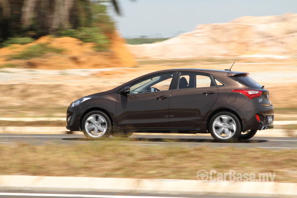 Hyundai i30 GD (2014) Exterior