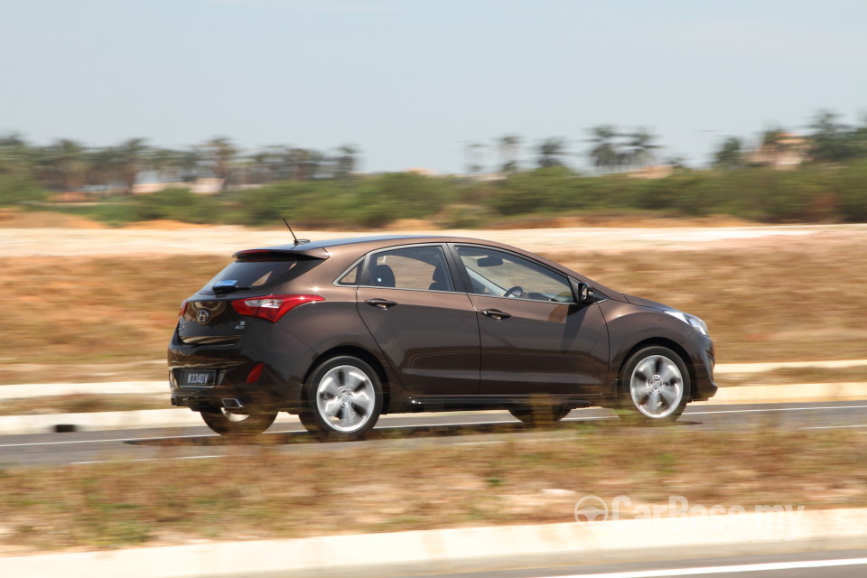 Hyundai i30 GD (2014) Exterior