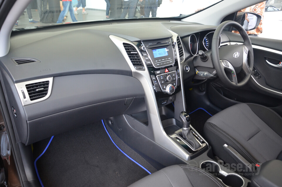 Chevrolet Cruze J300 (2012) Interior