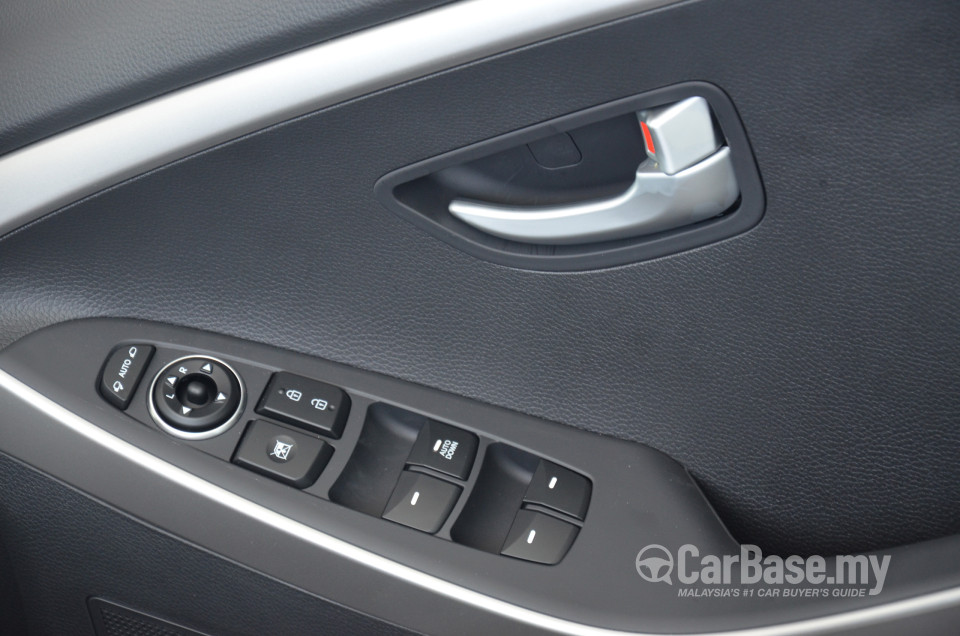Hyundai i30 GD (2014) Interior