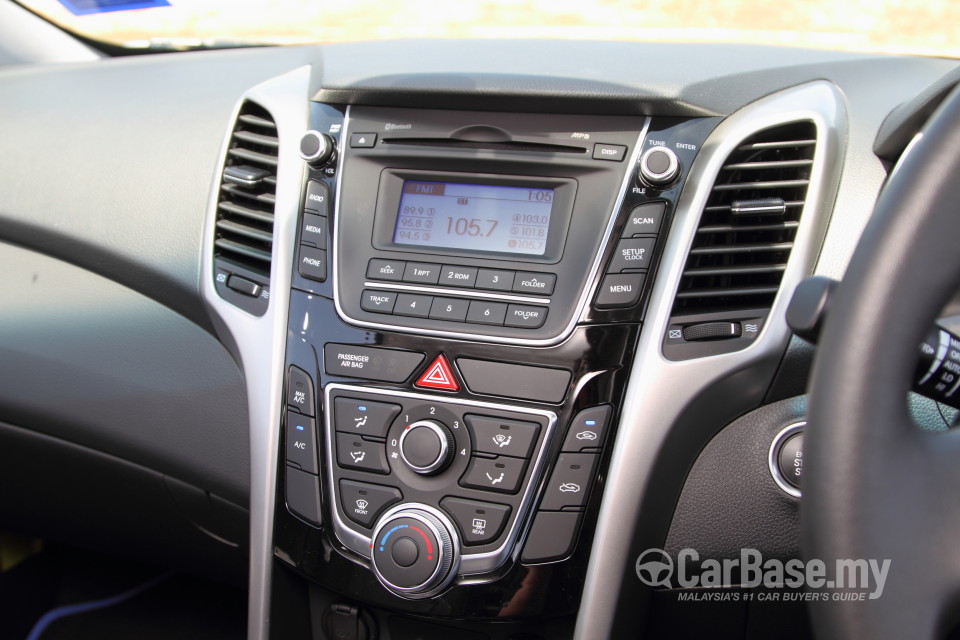 Hyundai i30 GD (2014) Interior