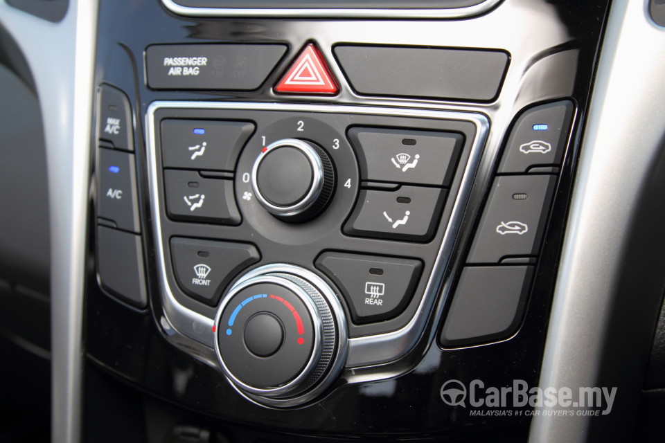 Hyundai i30 GD (2014) Interior