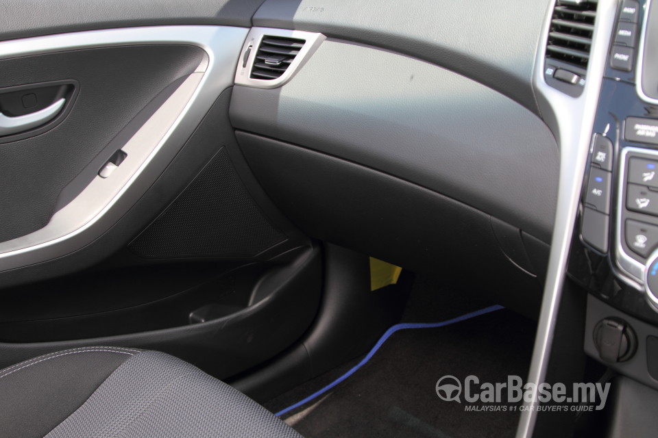 Hyundai i30 GD (2014) Interior