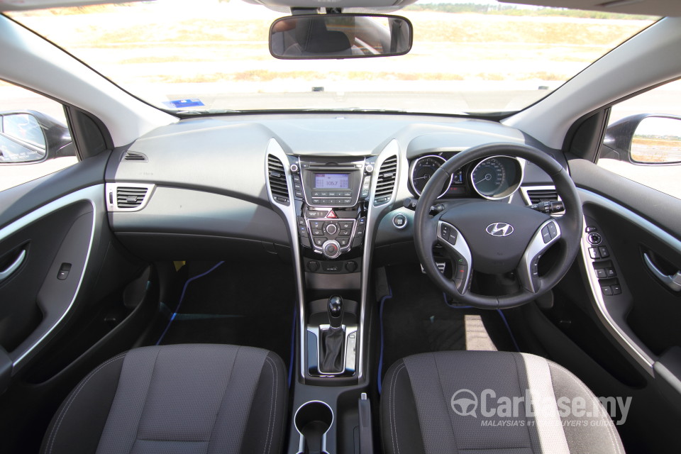 Hyundai i30 GD (2014) Interior