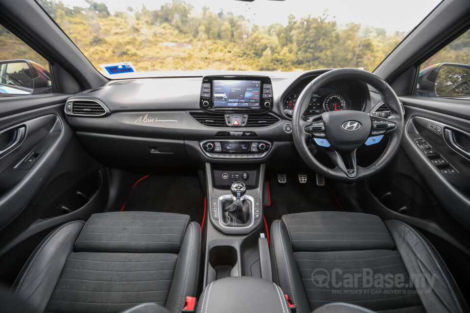 Hyundai i30 N PD (2019) Interior