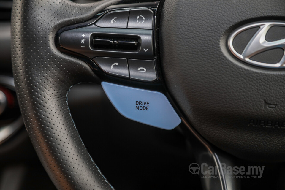 Hyundai i30 N PD (2019) Interior