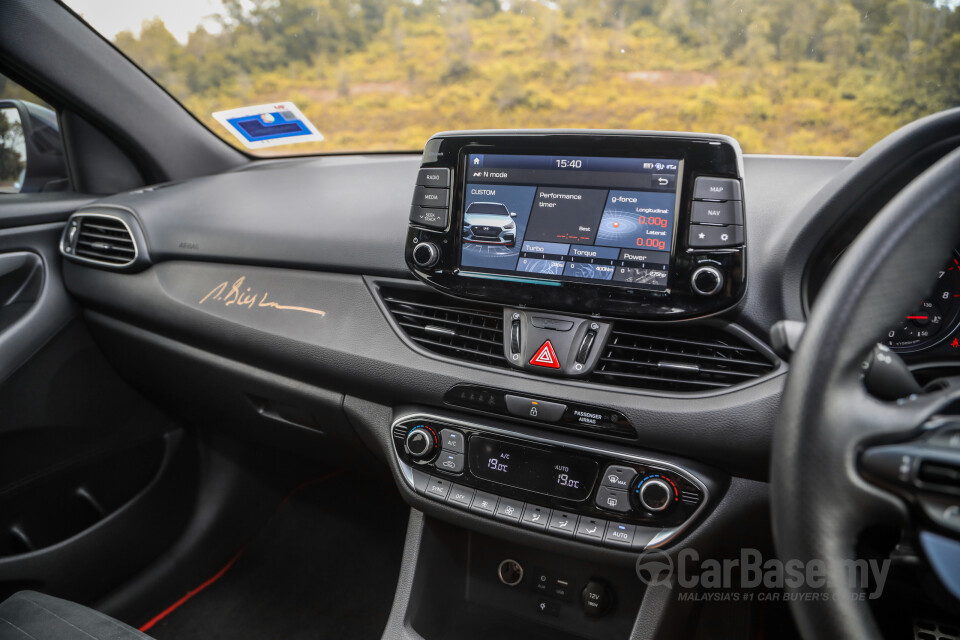 Hyundai i30 N PD (2019) Interior