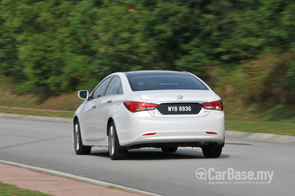Hyundai Sonata YF Facelift (2013) Exterior