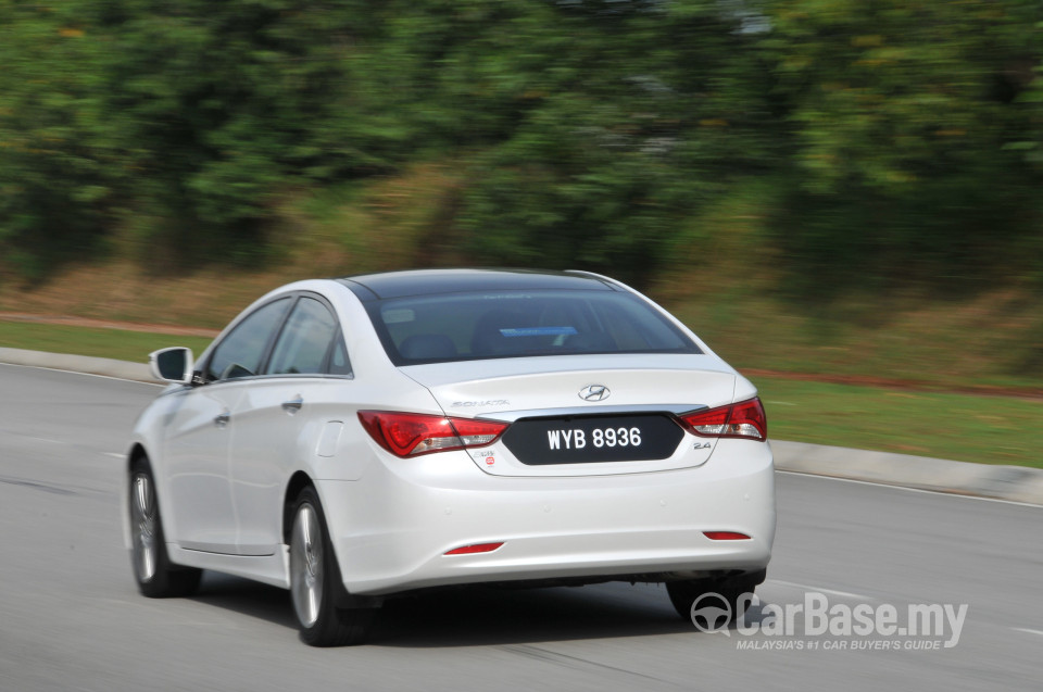 Hyundai Sonata YF Facelift (2013) Exterior