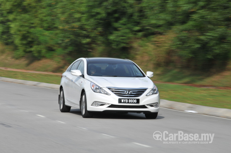 Hyundai Sonata YF Facelift (2013) Exterior