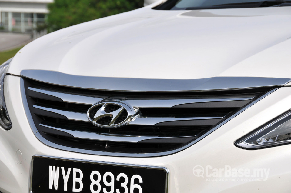 Hyundai Sonata YF Facelift (2013) Exterior