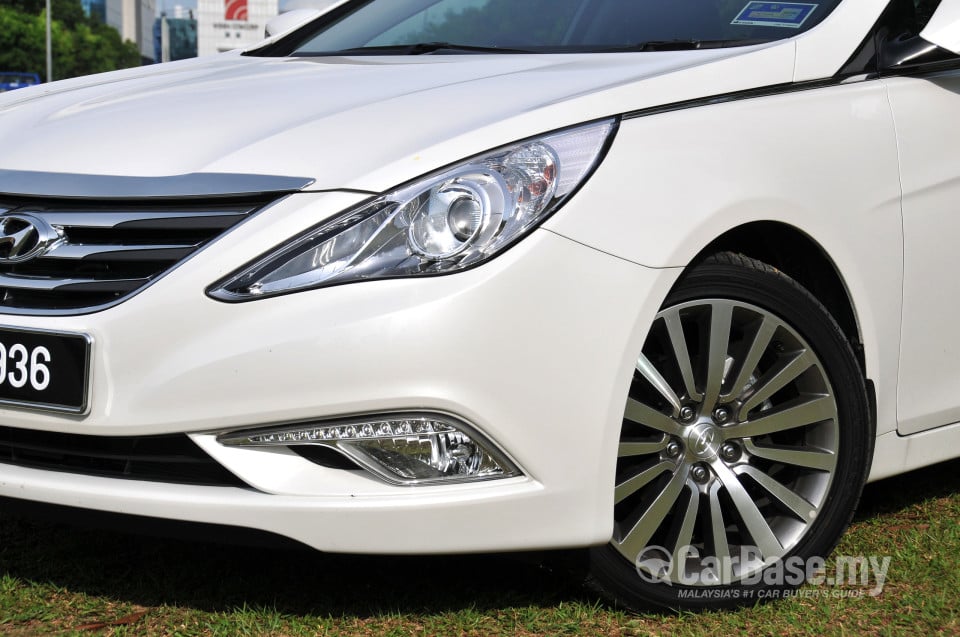 Hyundai Sonata YF Facelift (2013) Exterior