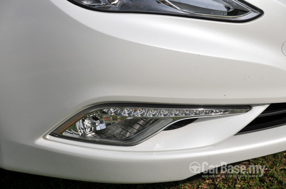 Hyundai Sonata YF Facelift (2013) Exterior