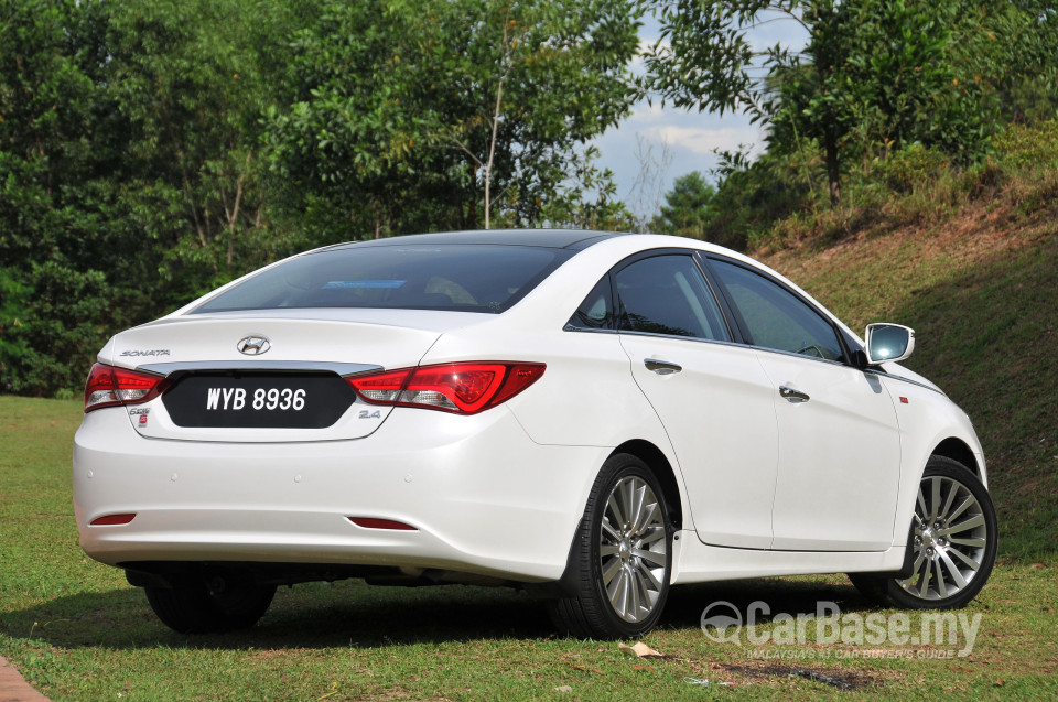Hyundai Sonata YF Facelift (2013) Exterior