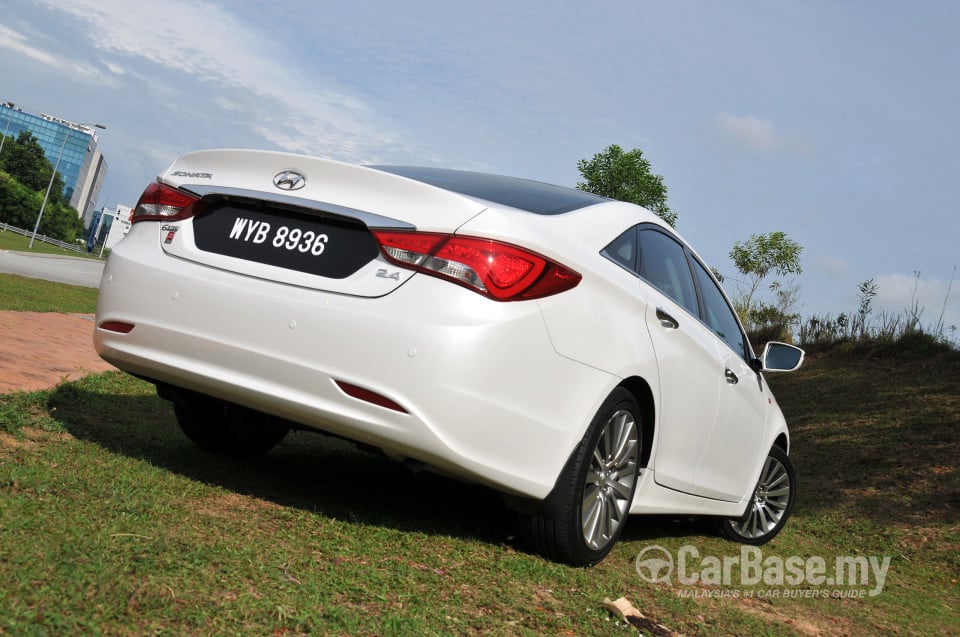 Hyundai Sonata YF Facelift (2013) Exterior