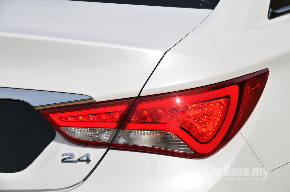 Hyundai Sonata YF Facelift (2013) Exterior
