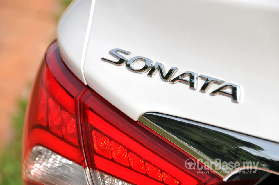 Hyundai Sonata YF Facelift (2013) Exterior