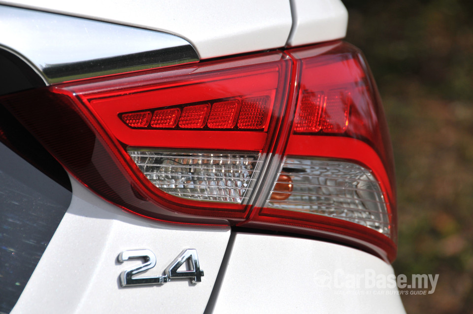 Hyundai Sonata YF Facelift (2013) Exterior