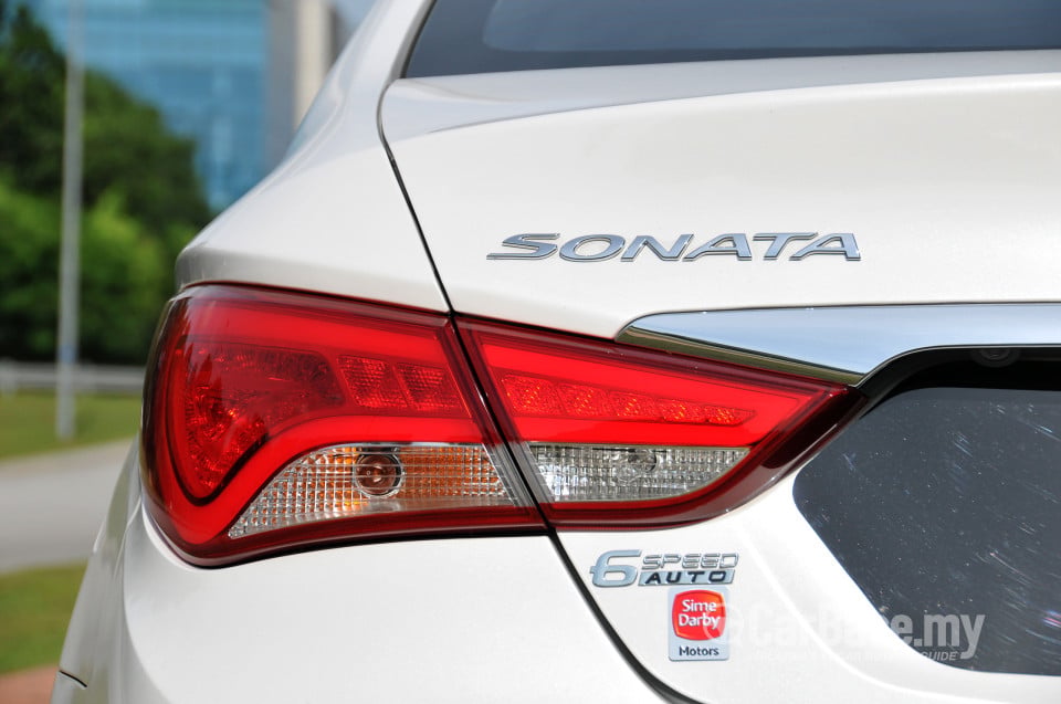 Hyundai Sonata YF Facelift (2013) Exterior