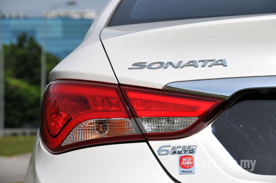 Hyundai Sonata YF Facelift (2013) Exterior