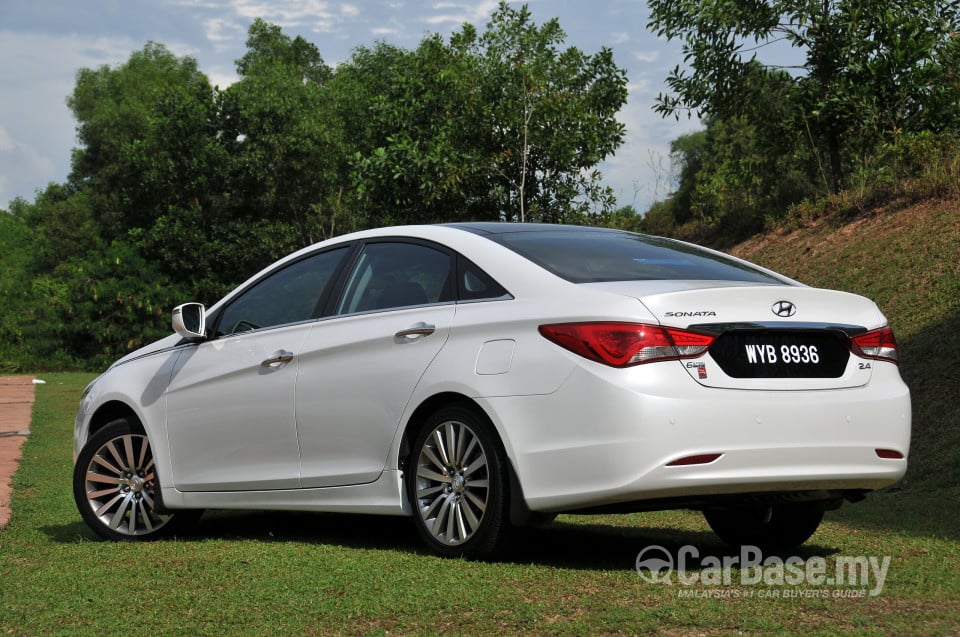 Hyundai Sonata YF Facelift (2013) Exterior