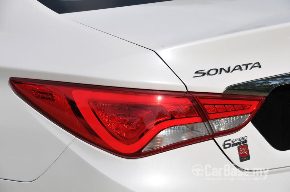 Hyundai Sonata YF Facelift (2013) Exterior