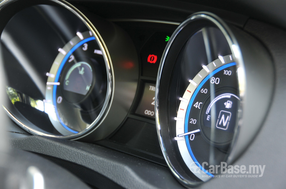 Hyundai Sonata YF Facelift (2013) Interior