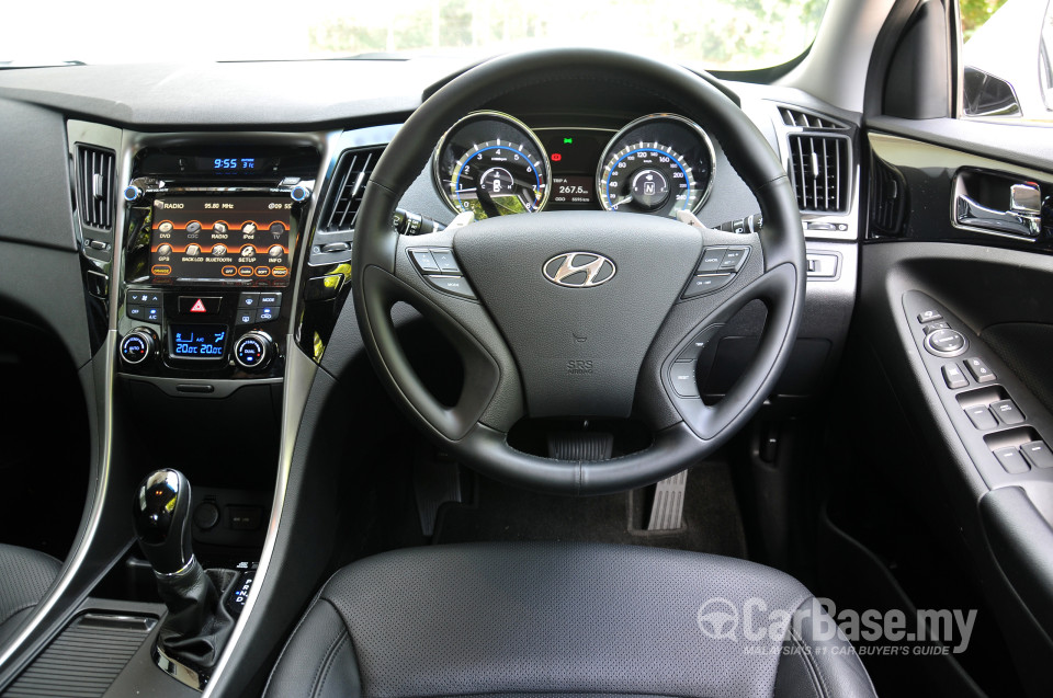 Hyundai Sonata YF Facelift (2013) Interior