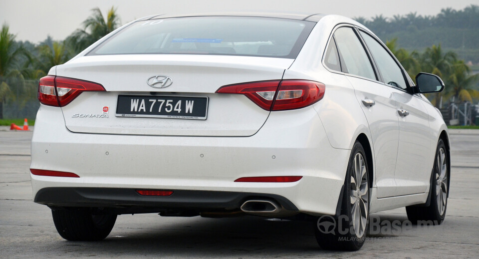 Proton Preve P3-21A (2012) Exterior