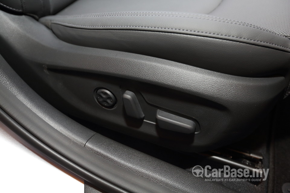 Hyundai Sonata LF (2014) Interior