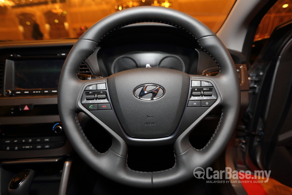 Hyundai Sonata LF (2014) Interior