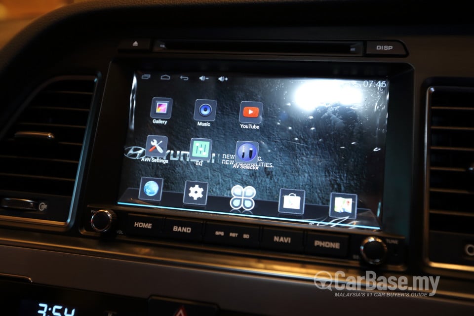 Hyundai Sonata LF (2014) Interior