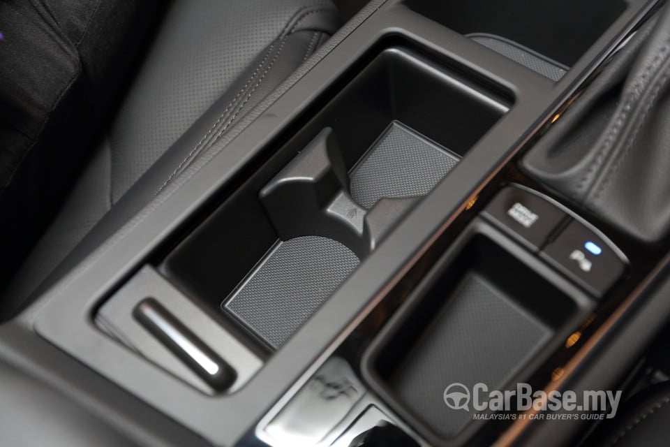 Hyundai Sonata LF (2014) Interior