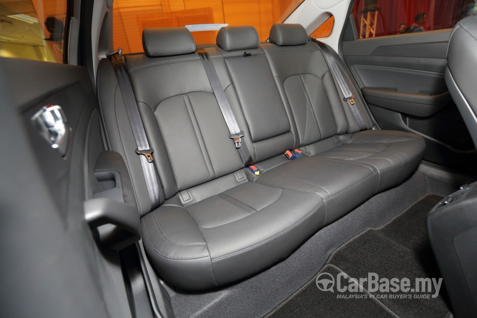 Hyundai Sonata LF (2014) Interior