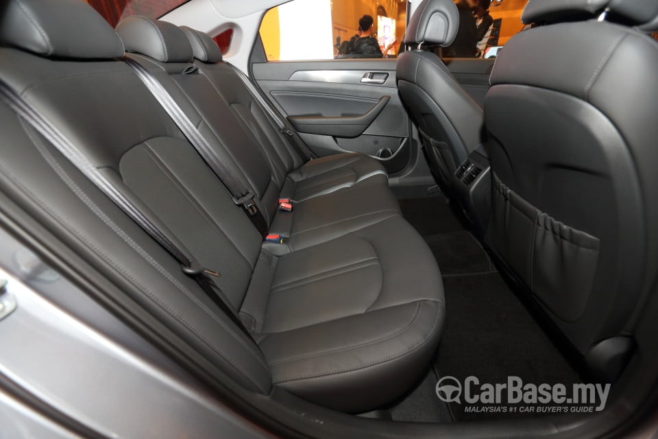 Hyundai Sonata LF (2014) Interior