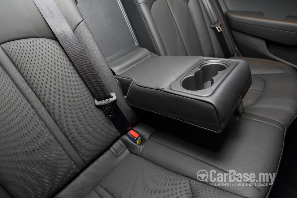 Hyundai Sonata LF (2014) Interior