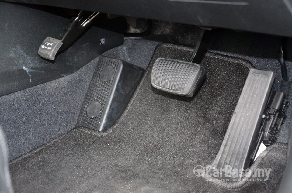 Hyundai Sonata LF (2014) Interior