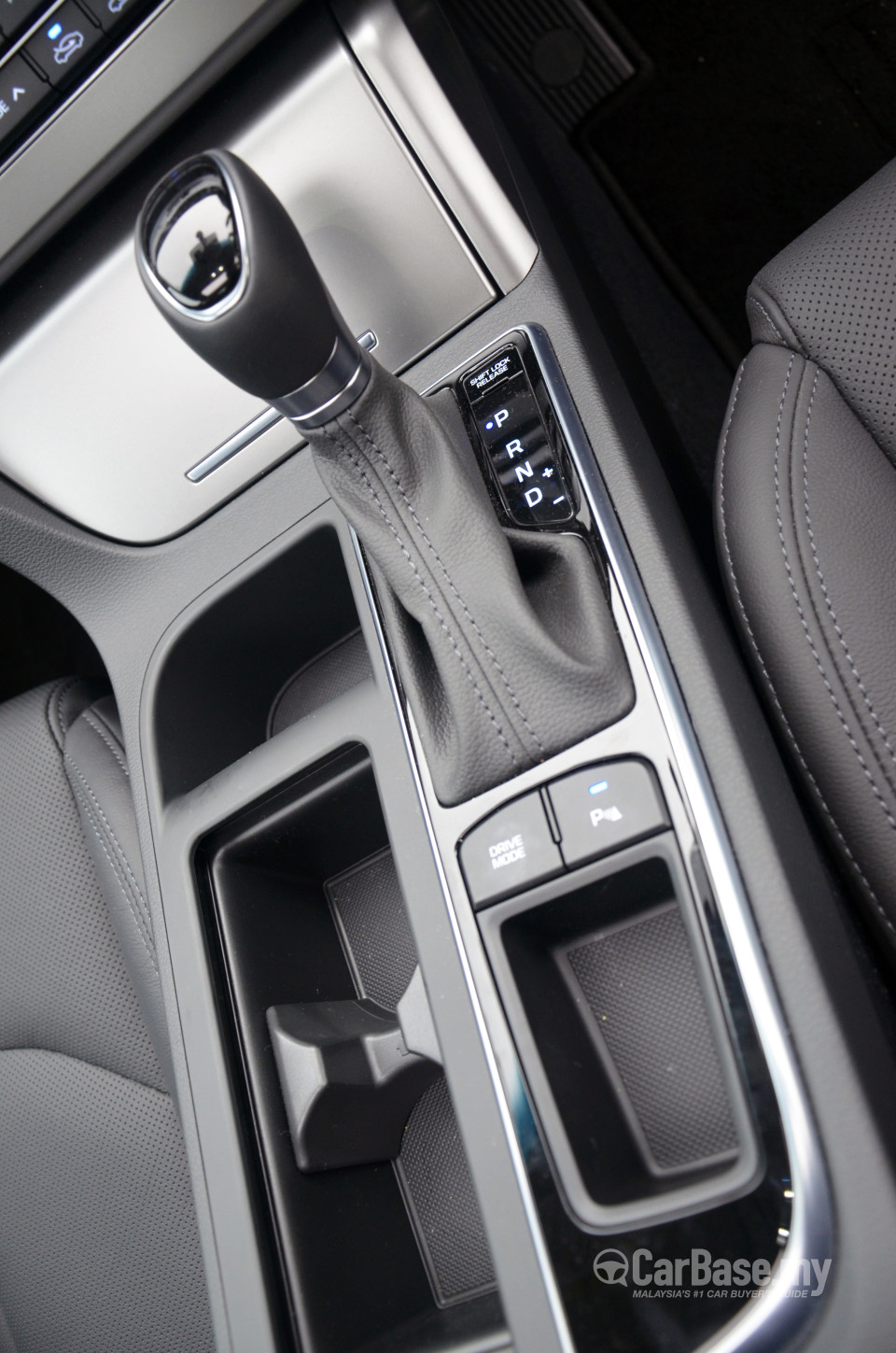 Hyundai Sonata LF (2014) Interior