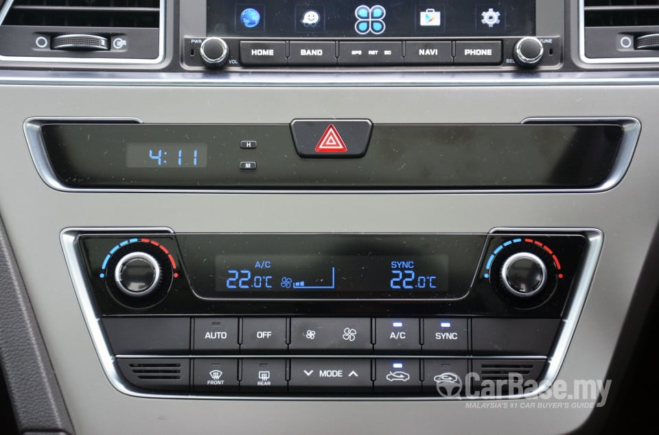 Hyundai Sonata LF (2014) Interior