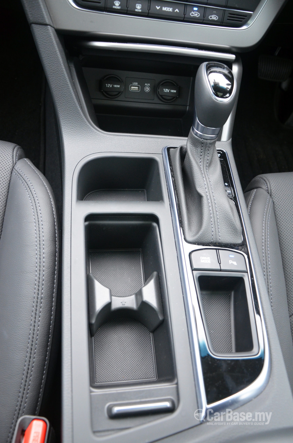 Hyundai Sonata LF (2014) Interior