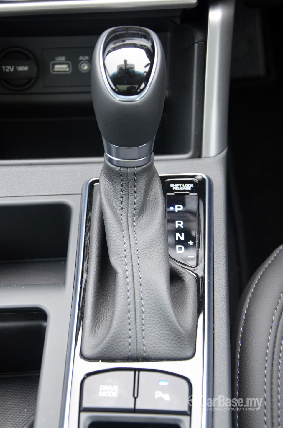 Hyundai Sonata LF (2014) Interior