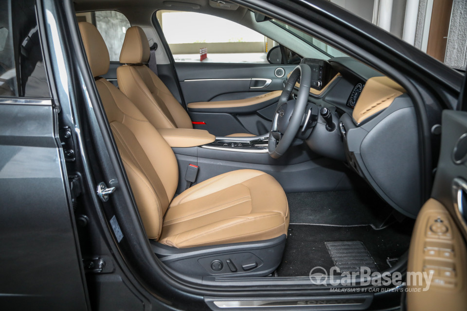 Hyundai Sonata DN8 (2020) Interior